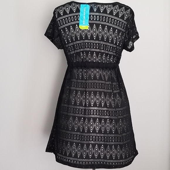 2/$25. Tropical Escape Swimsuit Cover Up. - Picture 4 of 4